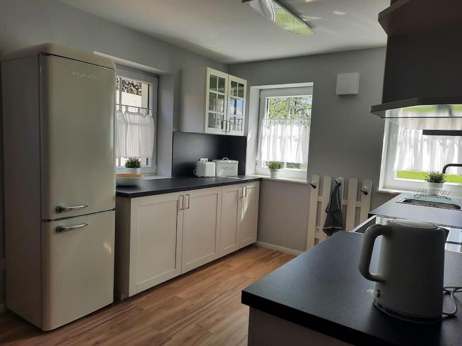 Stilvolle 2-Zimmer-Wohnung, 75Qm In Lohr エクステリア 写真